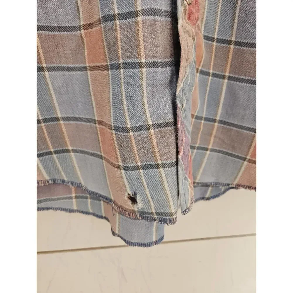 Thrashed Vintage Wrangler medium blue white & mauve snap button up shirt - Picture 5 of 8